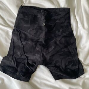 Lululemon Black Camouflage Align Biker Shorts Size 4